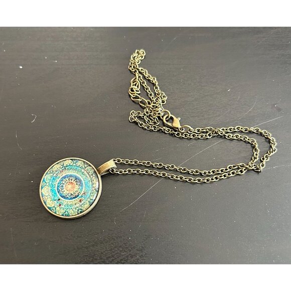 Kaleidoscope Pendant Chain Necklace Gold Tone Indian Mandala Om Hippy Buddhist - Picture 2 of 6